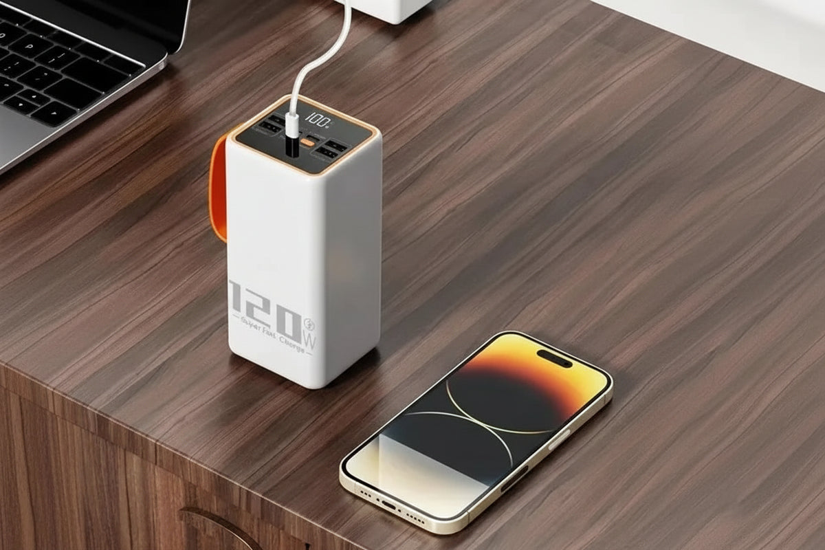 Batería externa prémium de alta potencia con cable integrado para portátil y iPhone